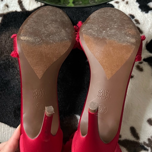 Who What Wear Scarlet Satin Fringe Heels - Picture 7 of 8